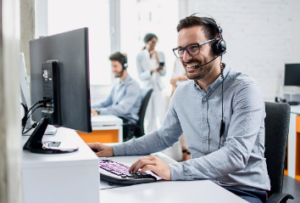 IT Support worker talking to a client online